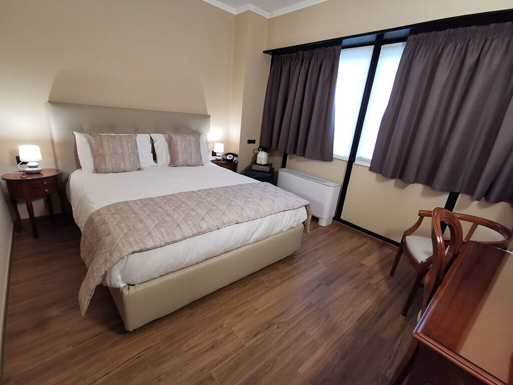 Hotel Valentino Du Parc Torino Szoba fotó