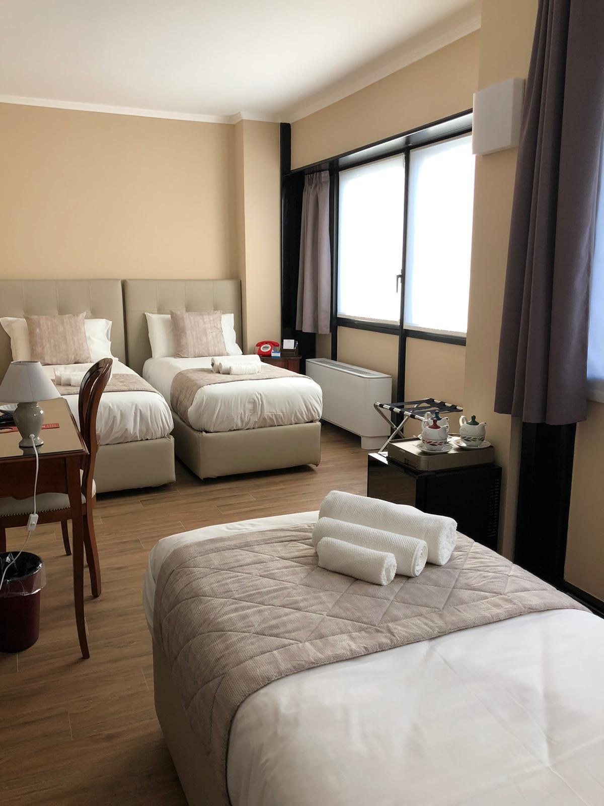 Hotel Valentino Du Parc Torino Szoba fotó